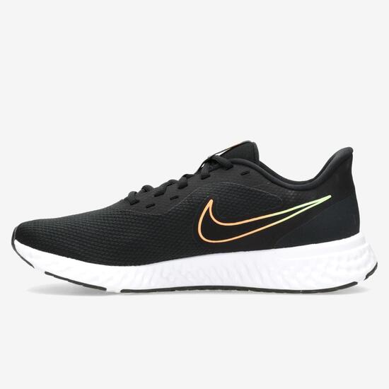 Nike Revolution 5 Nike Revolution 5