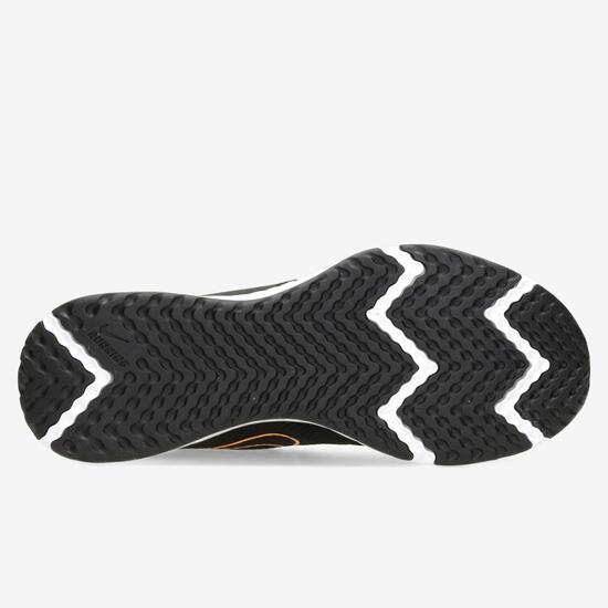 Nike Revolution 5 Nike Revolution 5