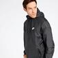 Cortaviento Nike Negro