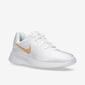 Nike Tanjun