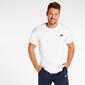 Camiseta Nike Club Camiseta Nike Club