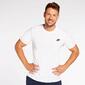Camiseta Nike Club Camiseta Nike Club