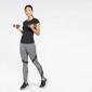 T-shirt Doone Basic - Preto - T-shirt Fitness Mulher T-shirt Doone Basic - Preto - T-shirt Fitness Mulher