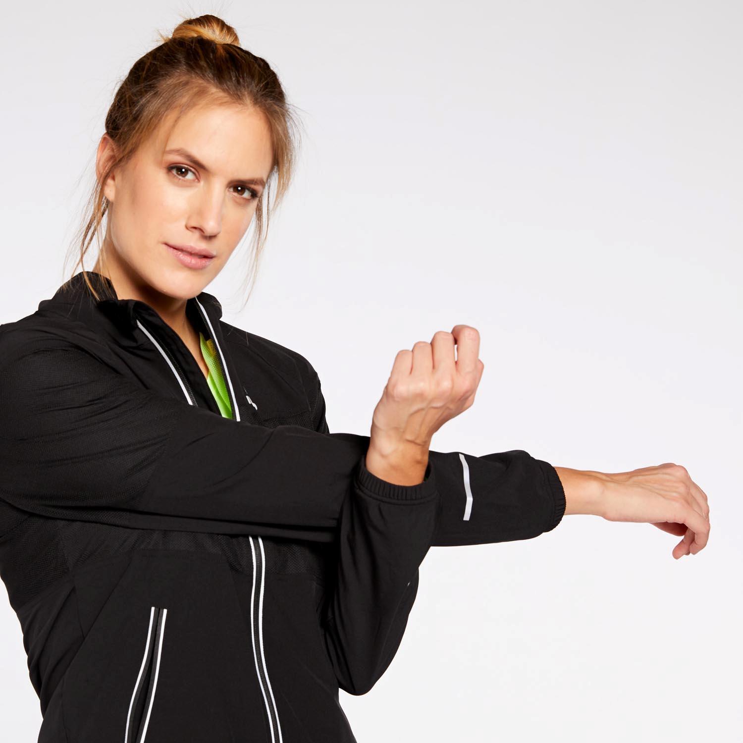 Cortavientos Running Ipso Experience – Negro Mujer talla S