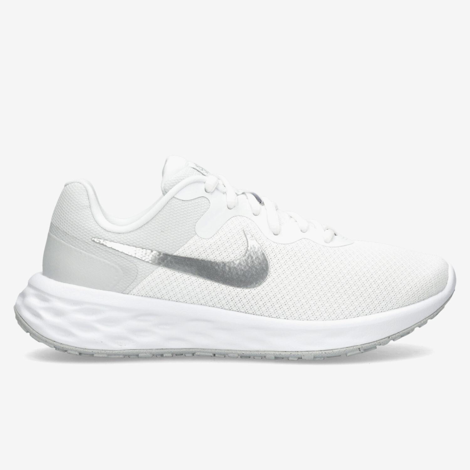 dolor Física pueblo Precios de Nike Revolution 6 blancas - Ofertas para comprar online y outlet  | Runnea