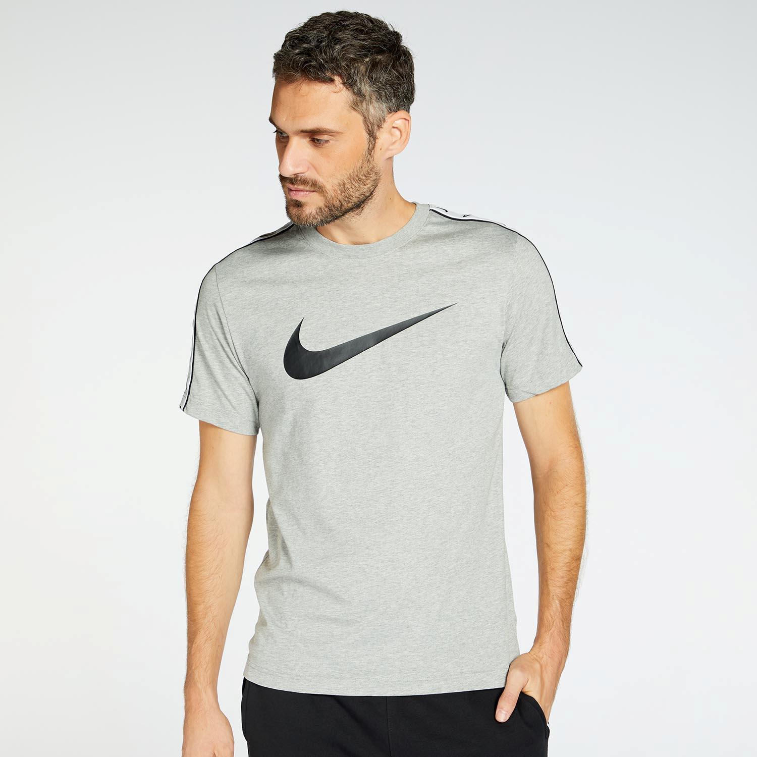 Imperativo Atravesar Apariencia Nike Repeat - Gris - Camiseta Hombre | Sprinter