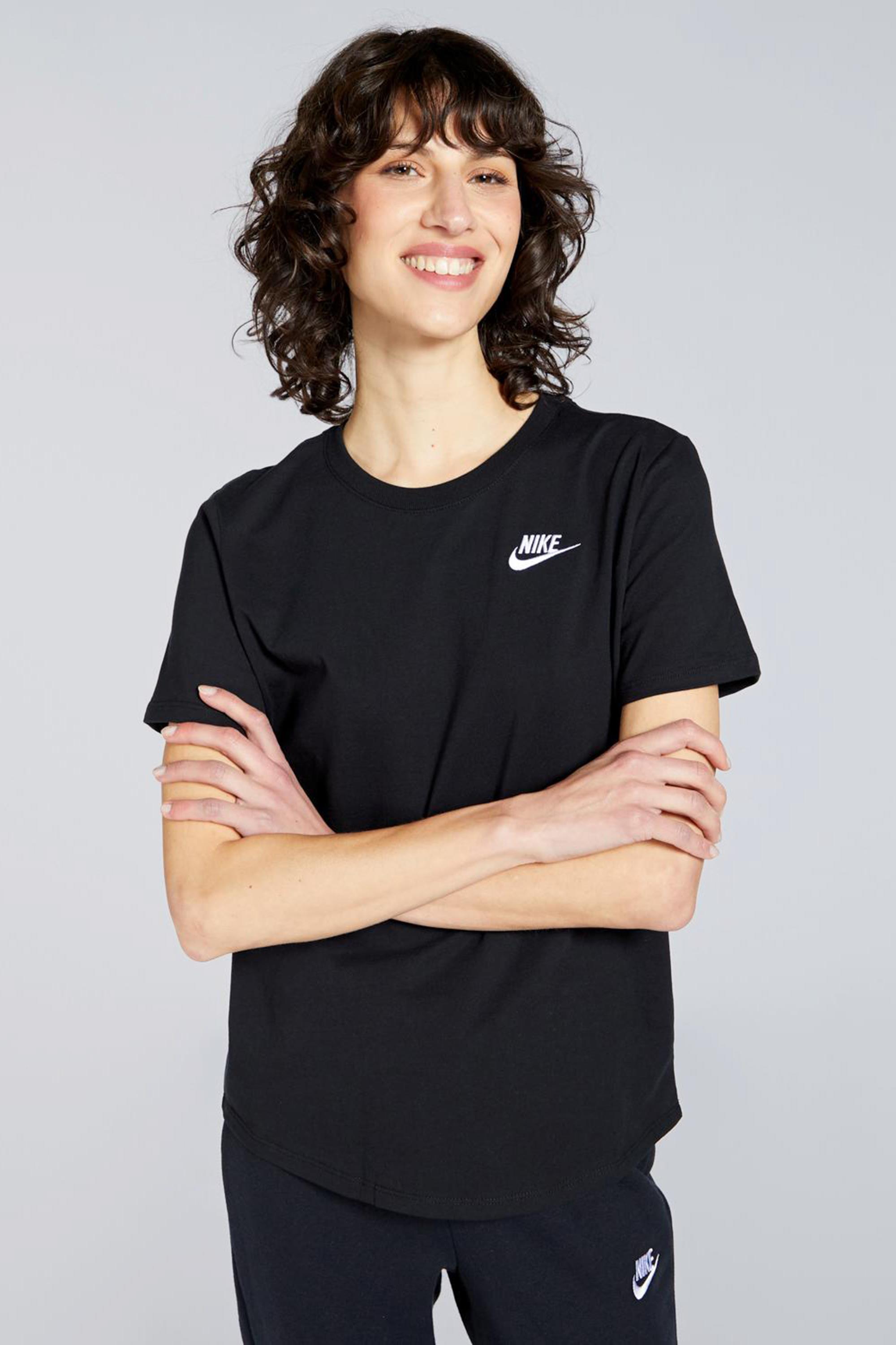 Nike Sportswear Club Essentials - Preto - T-shirt Mulher tamanho L