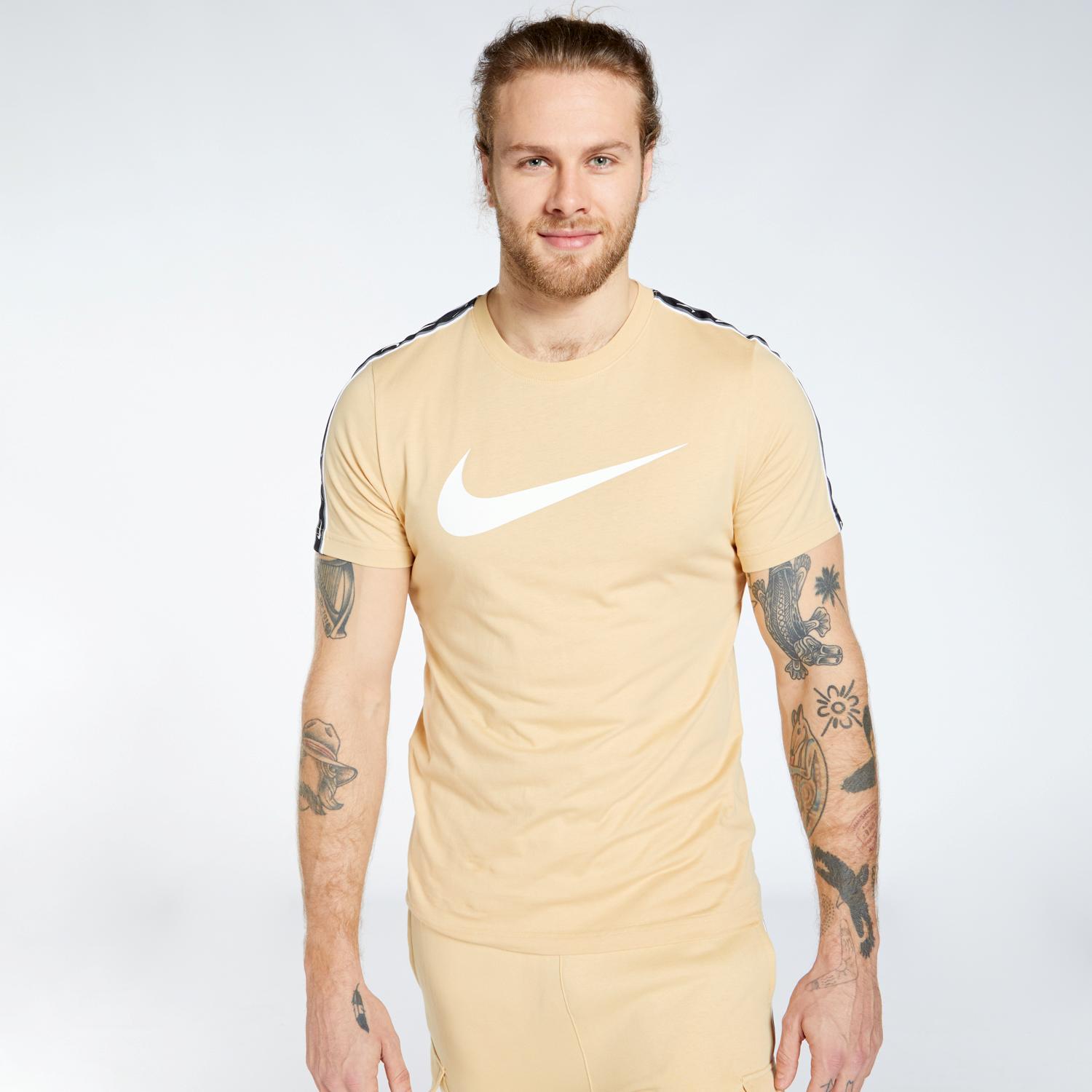 Nike Sportswear Repeat Beige T-shirt Heren