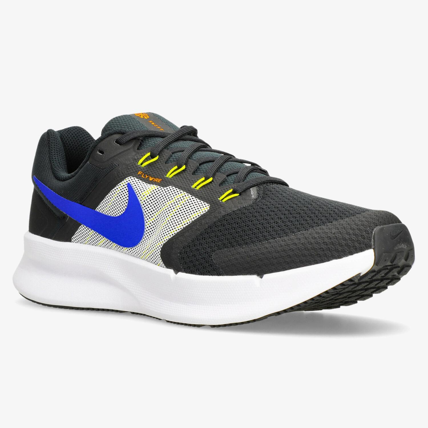 Nike Run Swift 3 Zwart Hardloopschoenen voor heren - Schoenen.nl