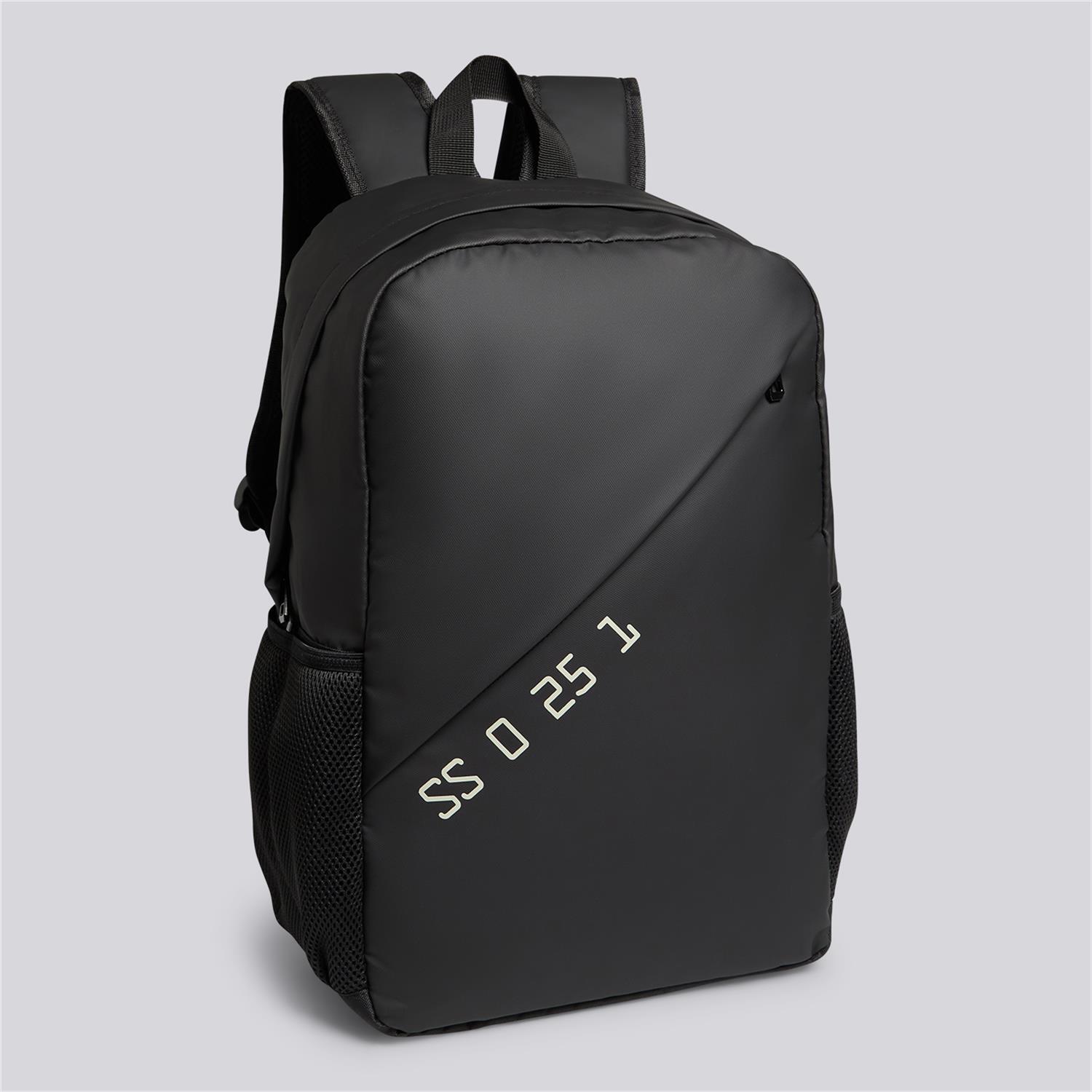 Mochila Silver - Negro - Mochila Mediana 18 L talla UNICA