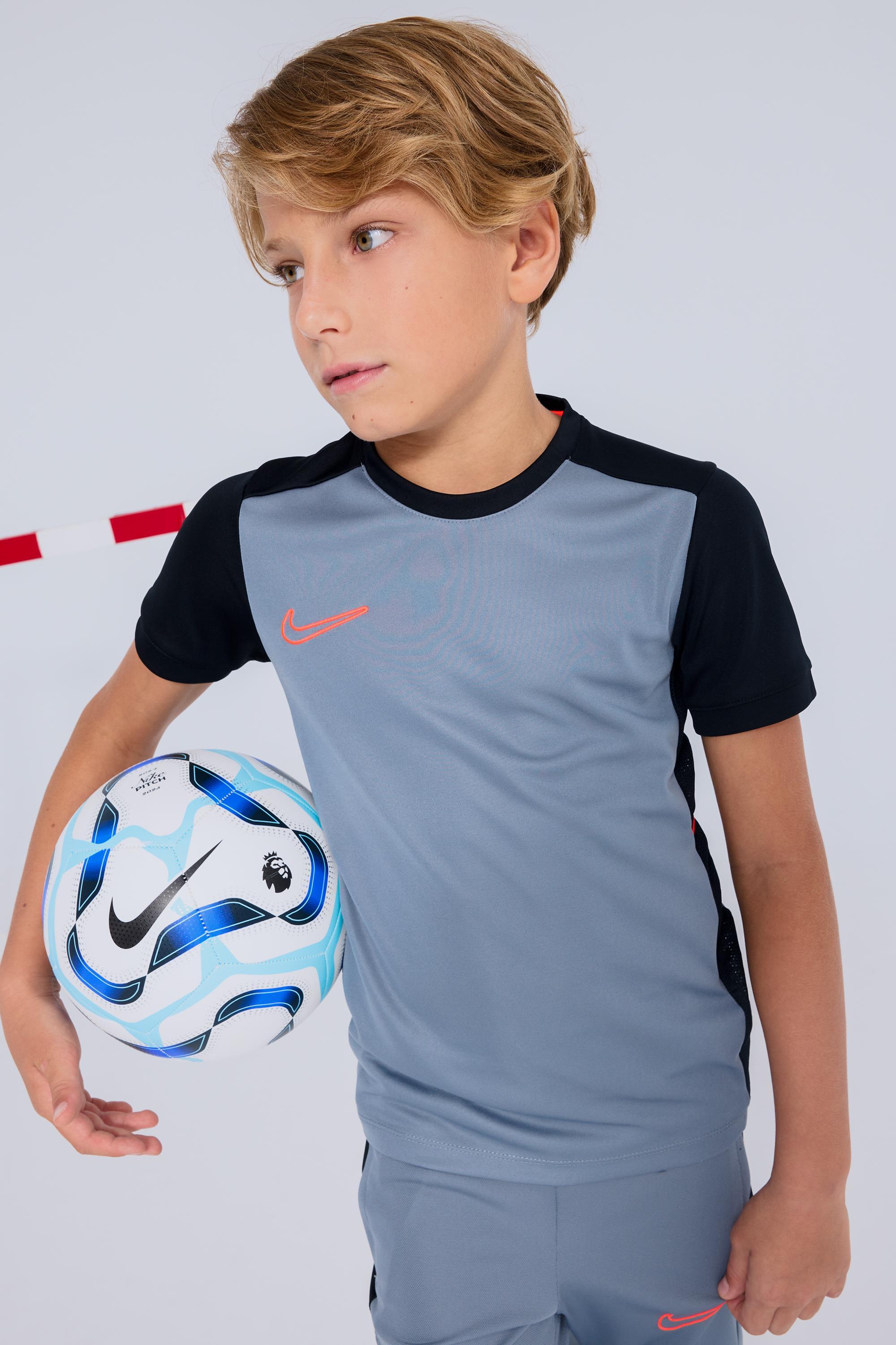 Camiseta Fútbol Junior Nike Academy 23 Manga Corta talla 15