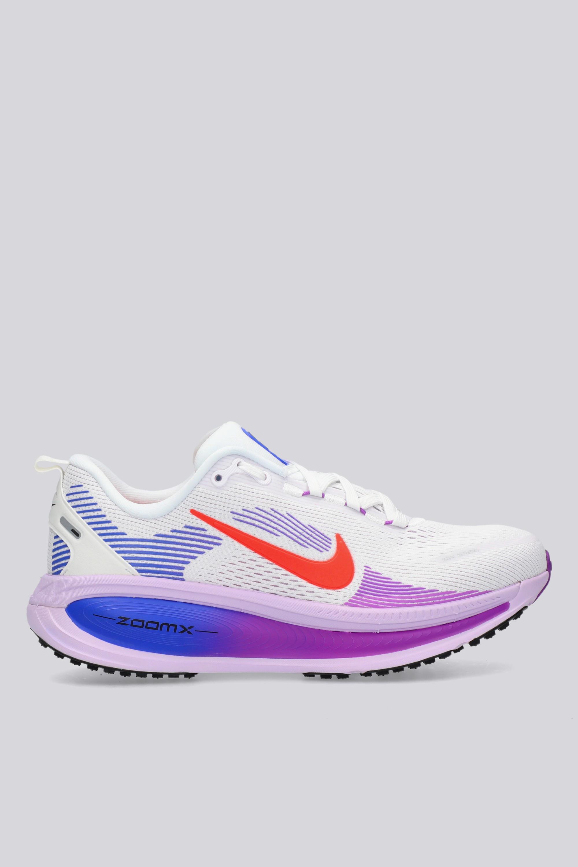NIKE VOMERO 18 - Sprinter