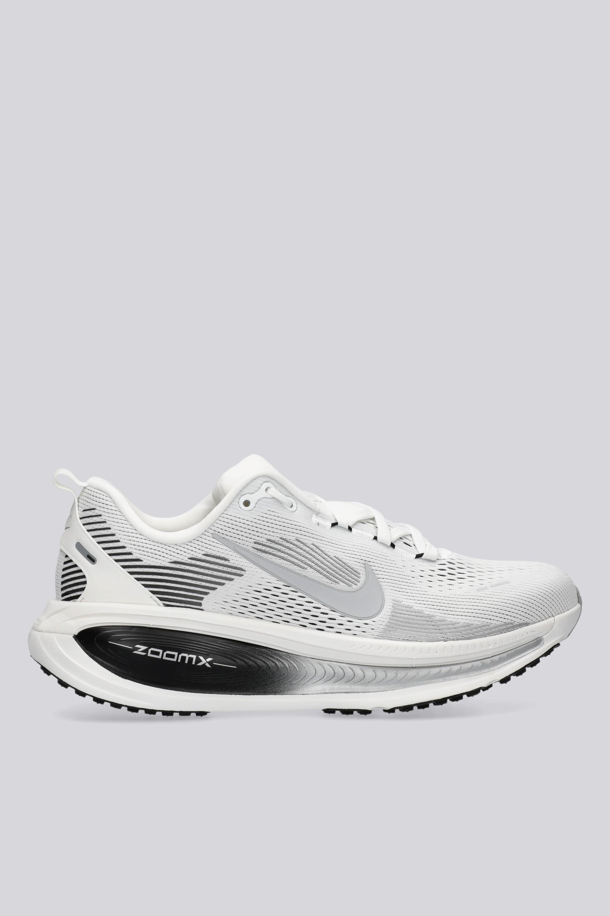 NIKE VOMERO 18 - Sprinter
